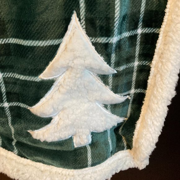 Plush to Sherpa Throw 50x60" - Picture 3 of 6